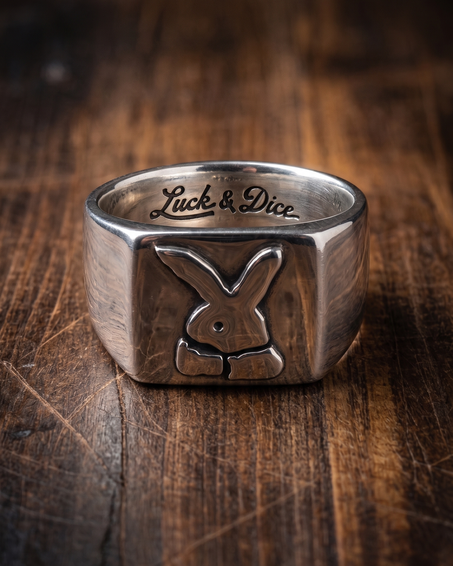 Playboy Ring Main